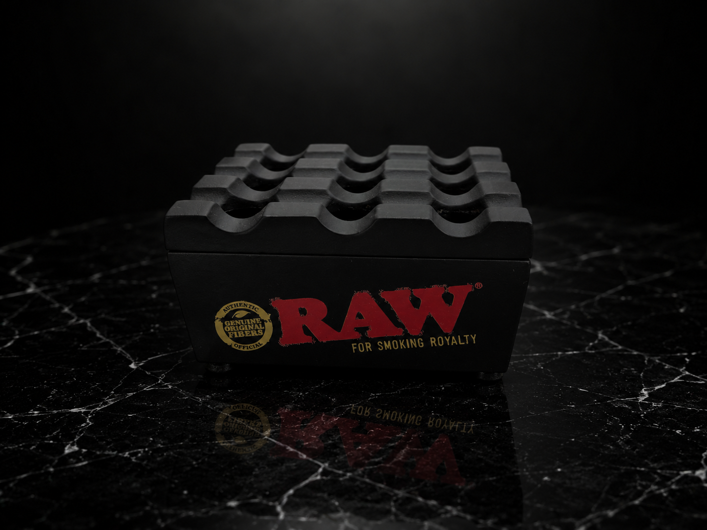 RAW Regal Black Aschenbecher aus Metall